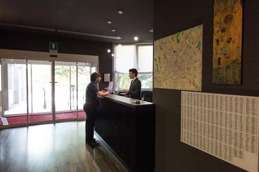 Residenza Cenisio Aparthotel Milan
