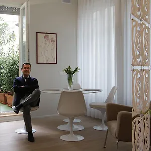 Porta Venezia Centro Apartment